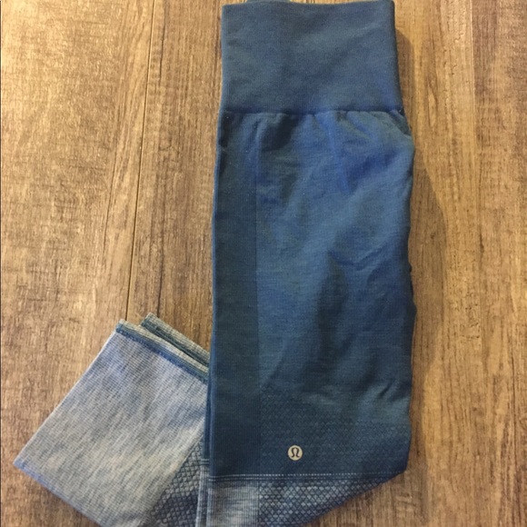 lululemon athletica Pants - Lululemon High Waisted Crop Legging